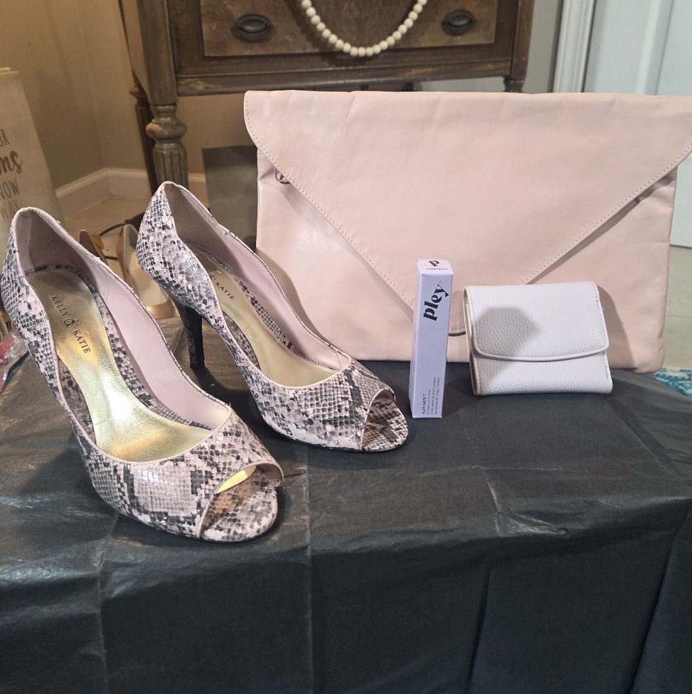 💕Pink Lovers BUNDLE💕 Kelly & Katie Heels, envelope Clutch, Wallet & Eye Shadow